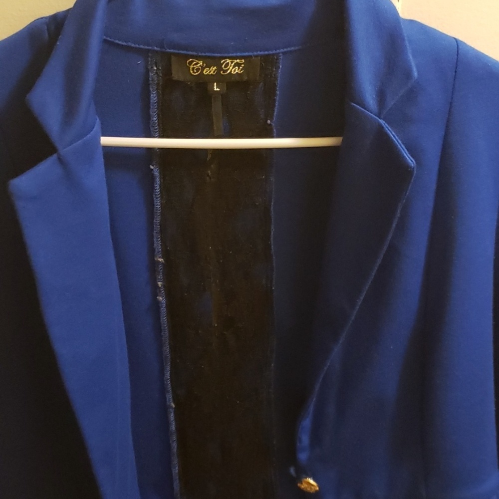 Blazer - Picture 3 of 6